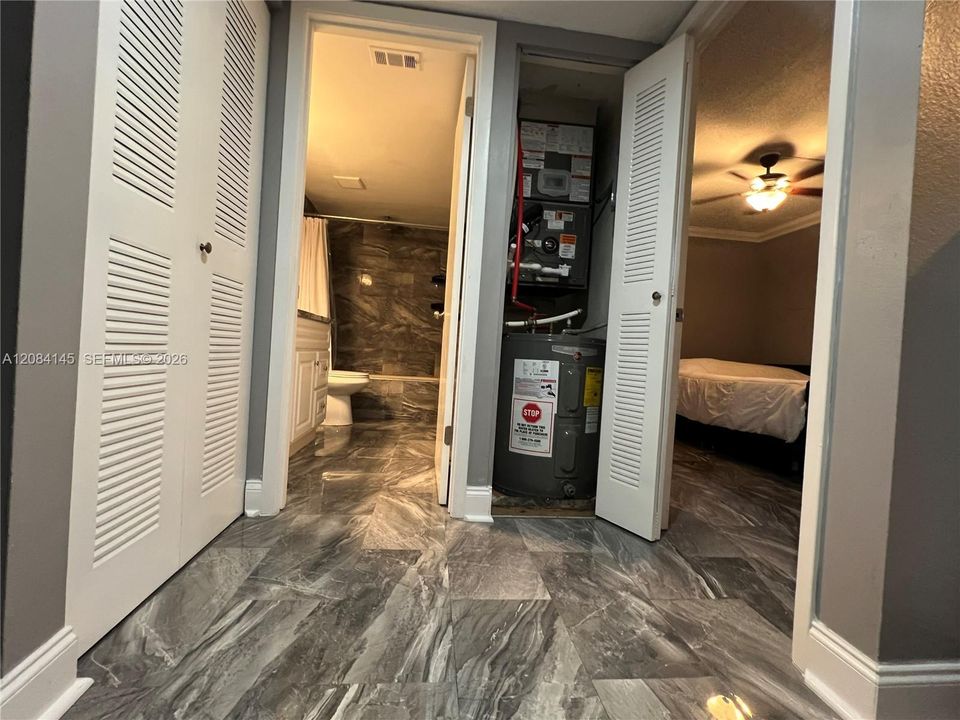 En Venta: $280,000 (2 camas, 2 baños, 1326 Pies cuadrados)