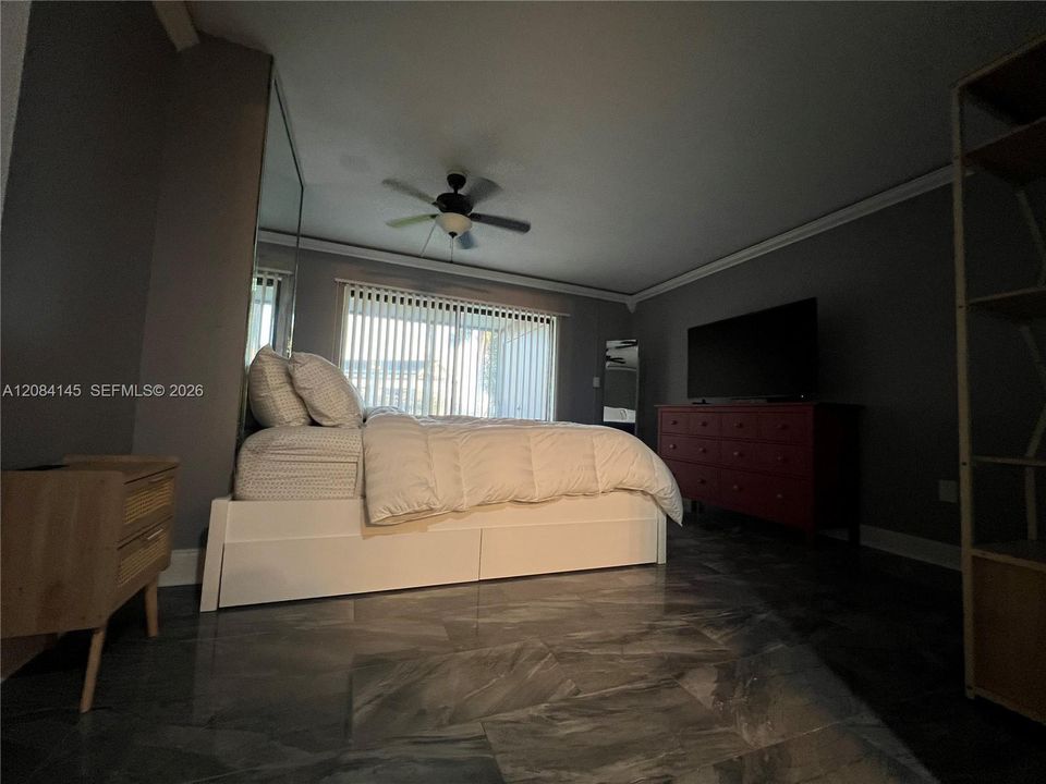 En Venta: $280,000 (2 camas, 2 baños, 1326 Pies cuadrados)