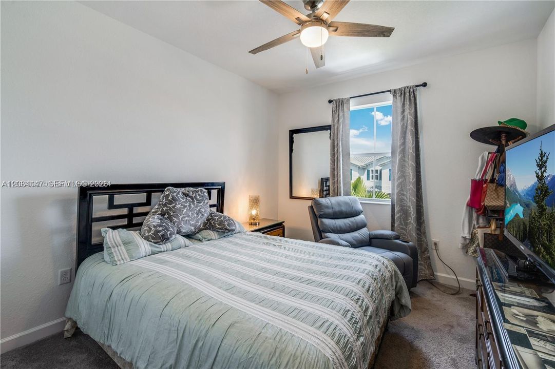 For Rent: $2,650 (3 beds, 2 baths, 1695 Square Feet)