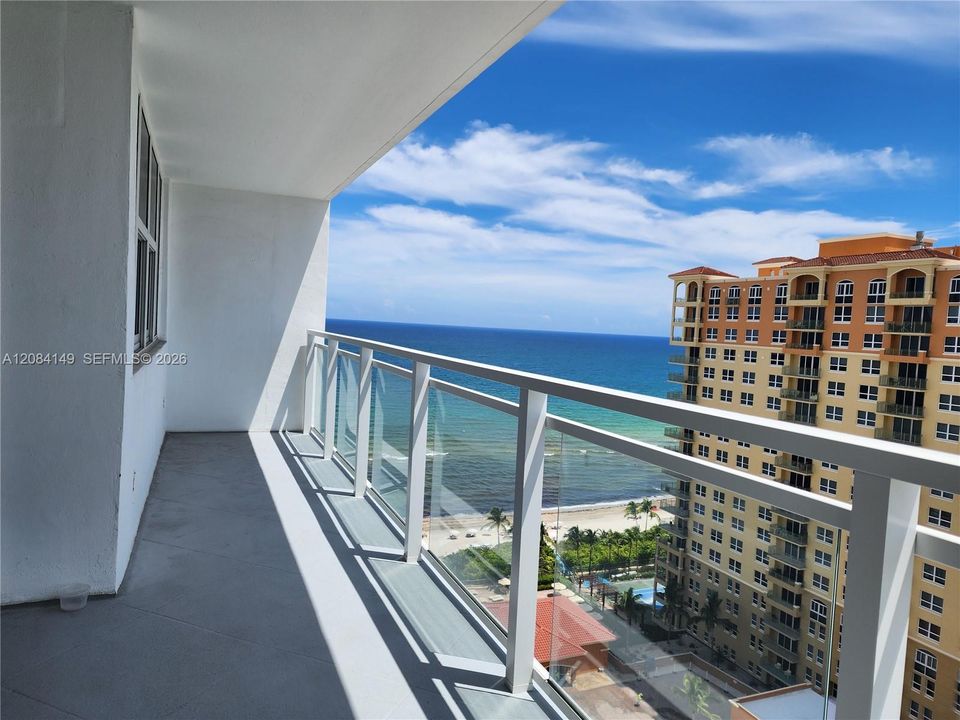 For Rent: $3,150 (2 beds, 2 baths, 1248 Square Feet)