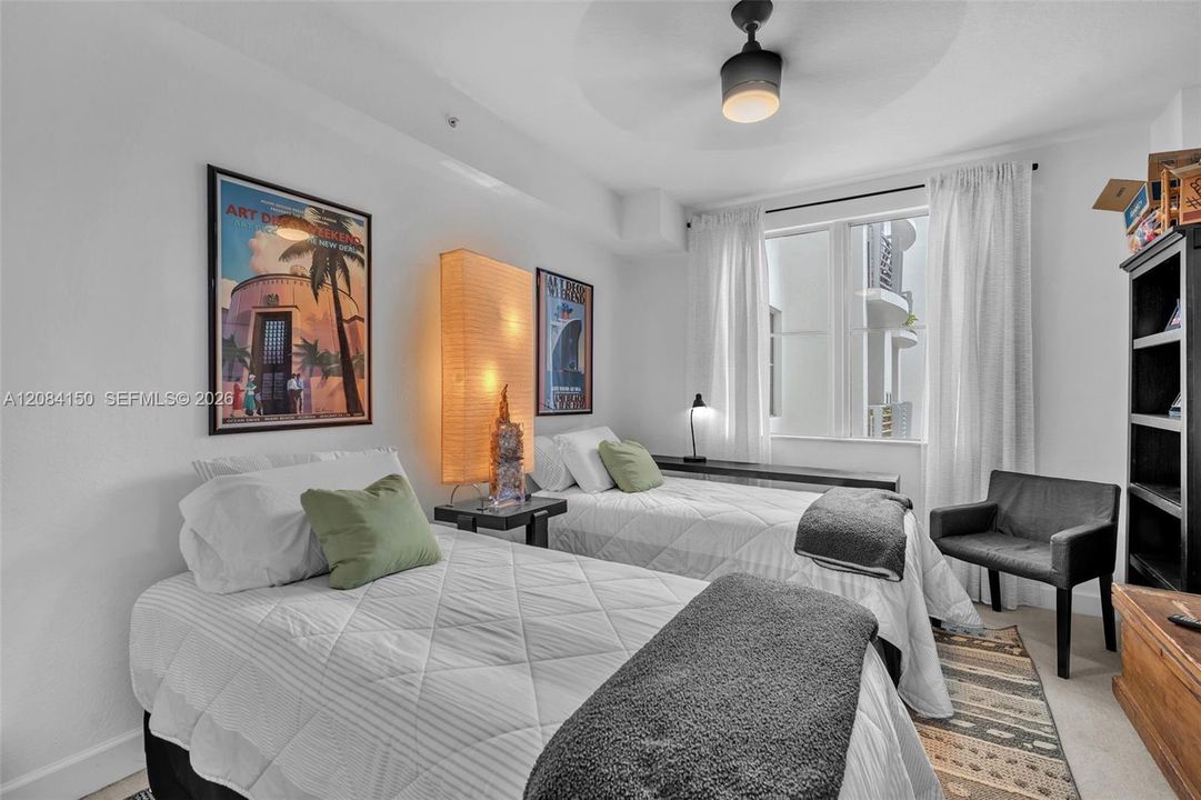 En Venta: $299,000 (2 camas, 2 baños, 1036 Pies cuadrados)