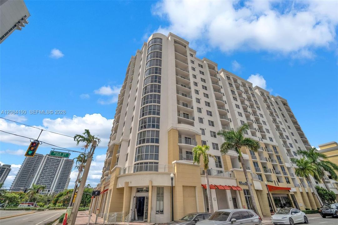 En Venta: $299,000 (2 camas, 2 baños, 1036 Pies cuadrados)