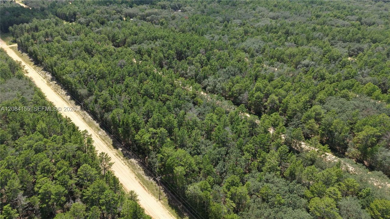 待售: $10,000 (0.22 acres)