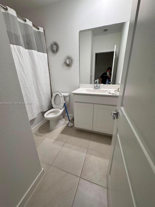 En Renta: $3,300 (4 camas, 2 baños, 1847 Pies cuadrados)