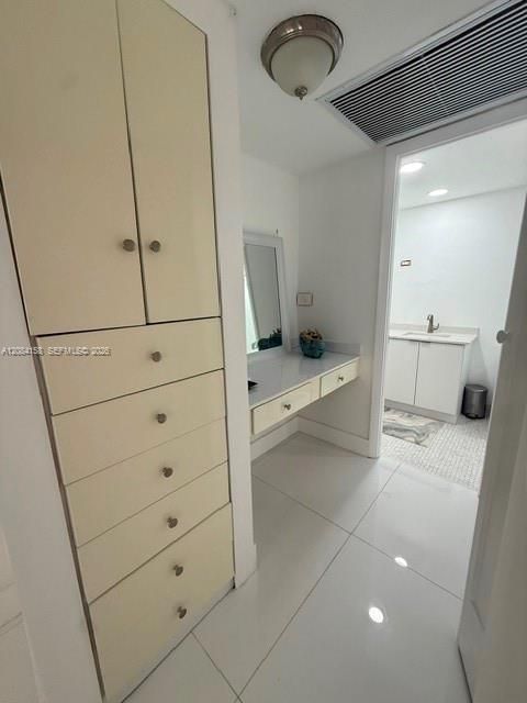 En Renta: $2,800 (0 camas, 1 baños, 546 Pies cuadrados)