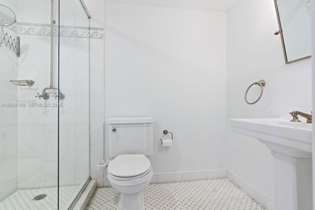 En Venta: $875,000 (2 camas, 2 baños, 1190 Pies cuadrados)