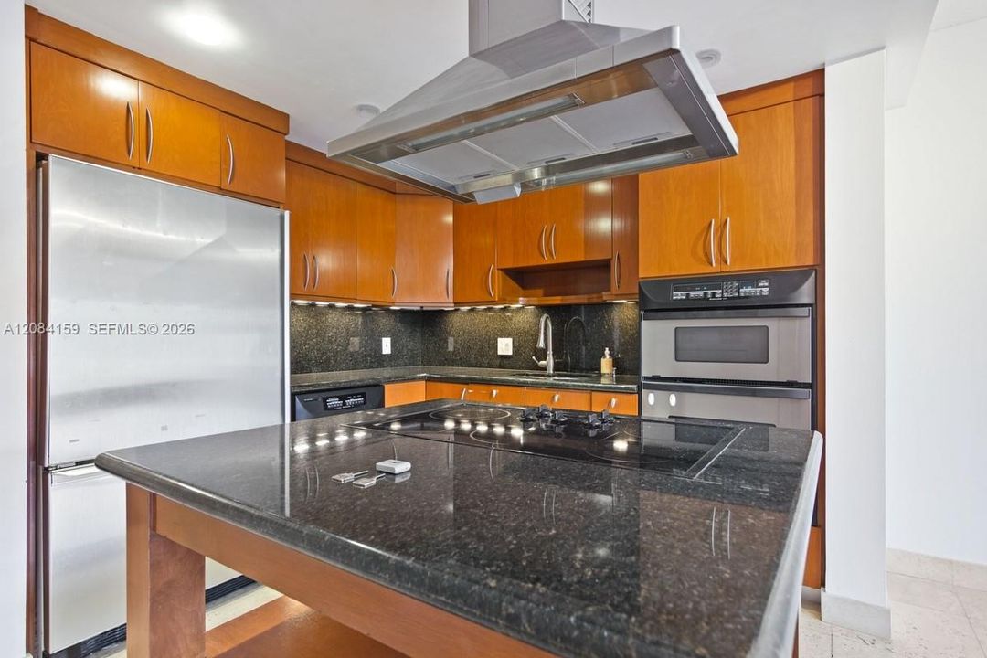 En Venta: $875,000 (2 camas, 2 baños, 1190 Pies cuadrados)