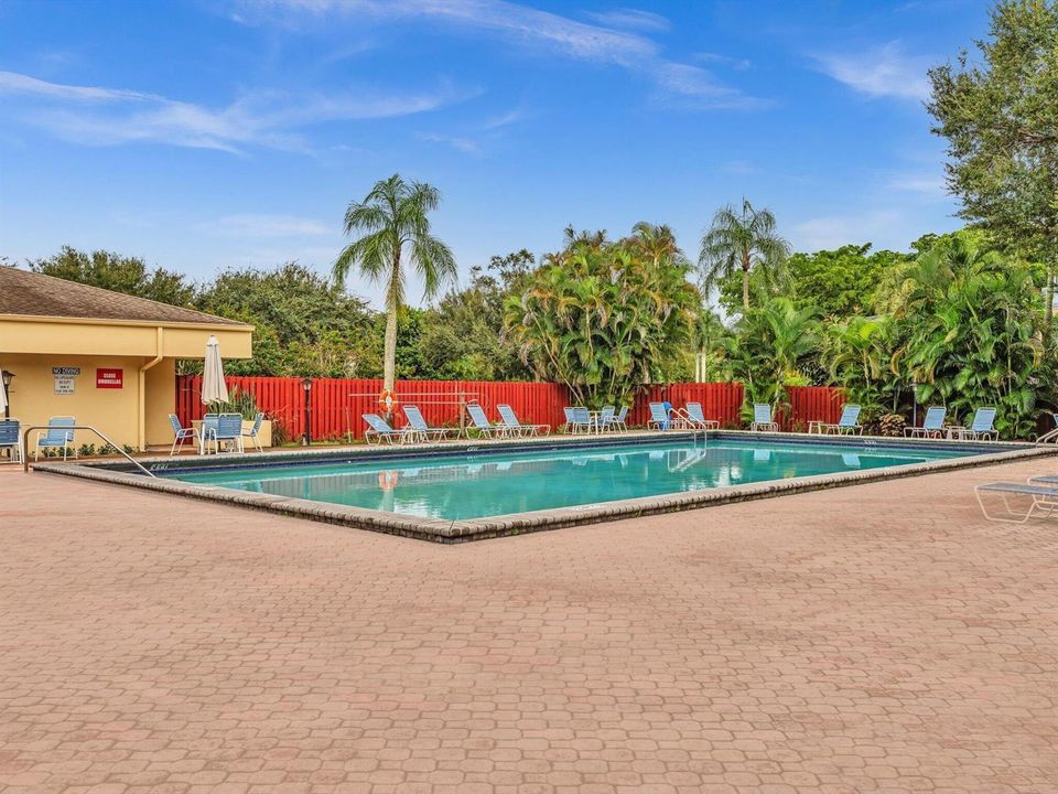 Delray Oaks Pool