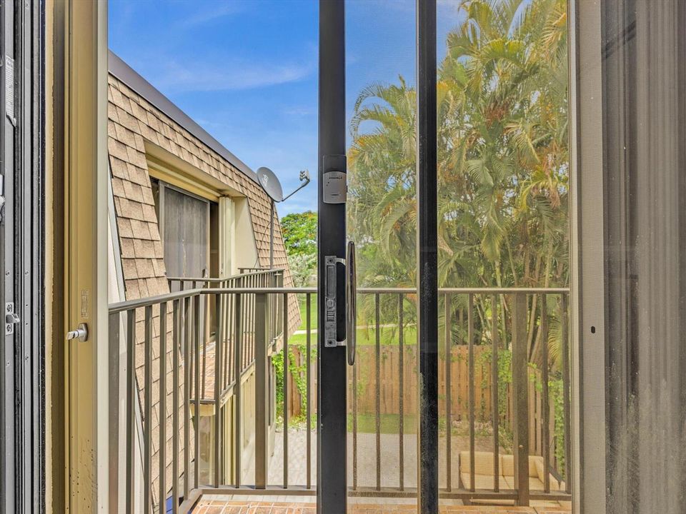 Guest Bed Balcony