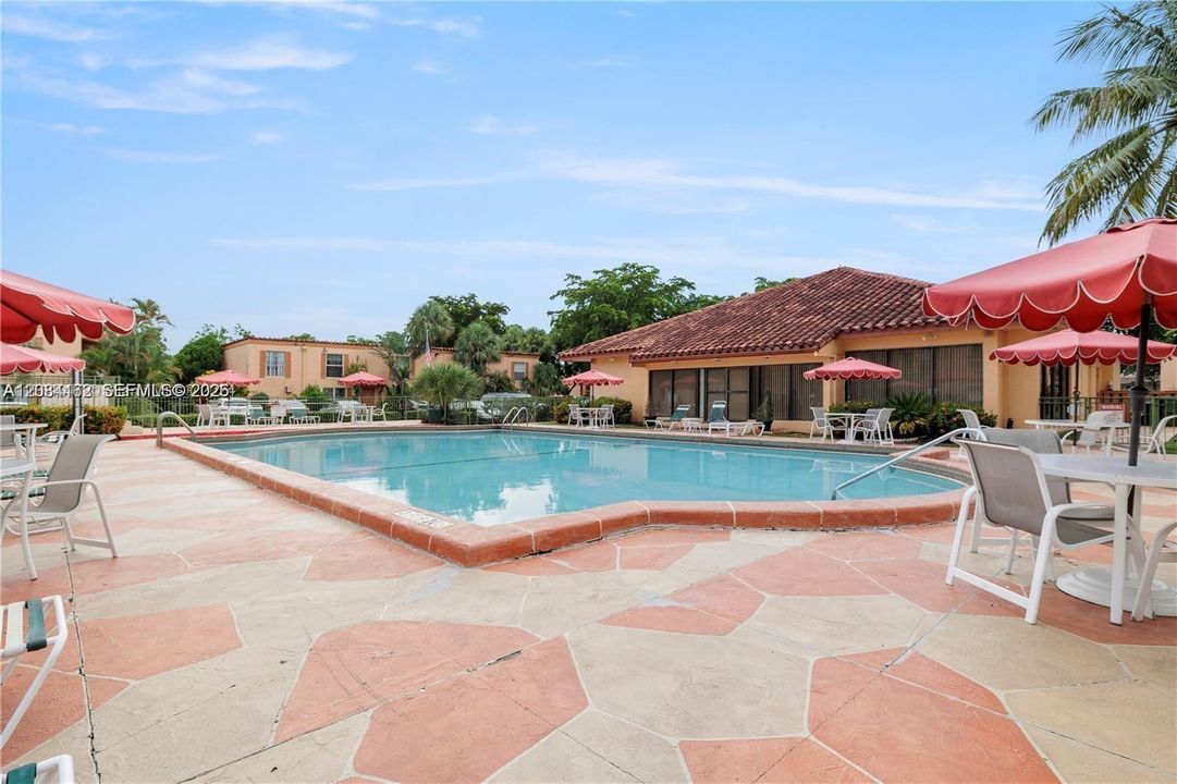 For Rent: $2,000 (1 beds, 1 baths, 544 Square Feet)
