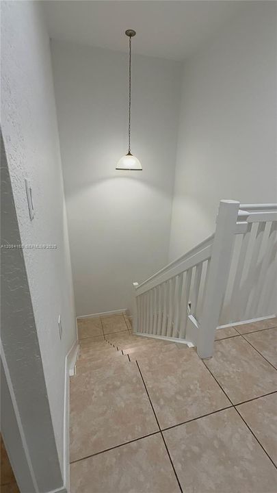 For Rent: $2,600 (3 beds, 3 baths, 1527 Square Feet)