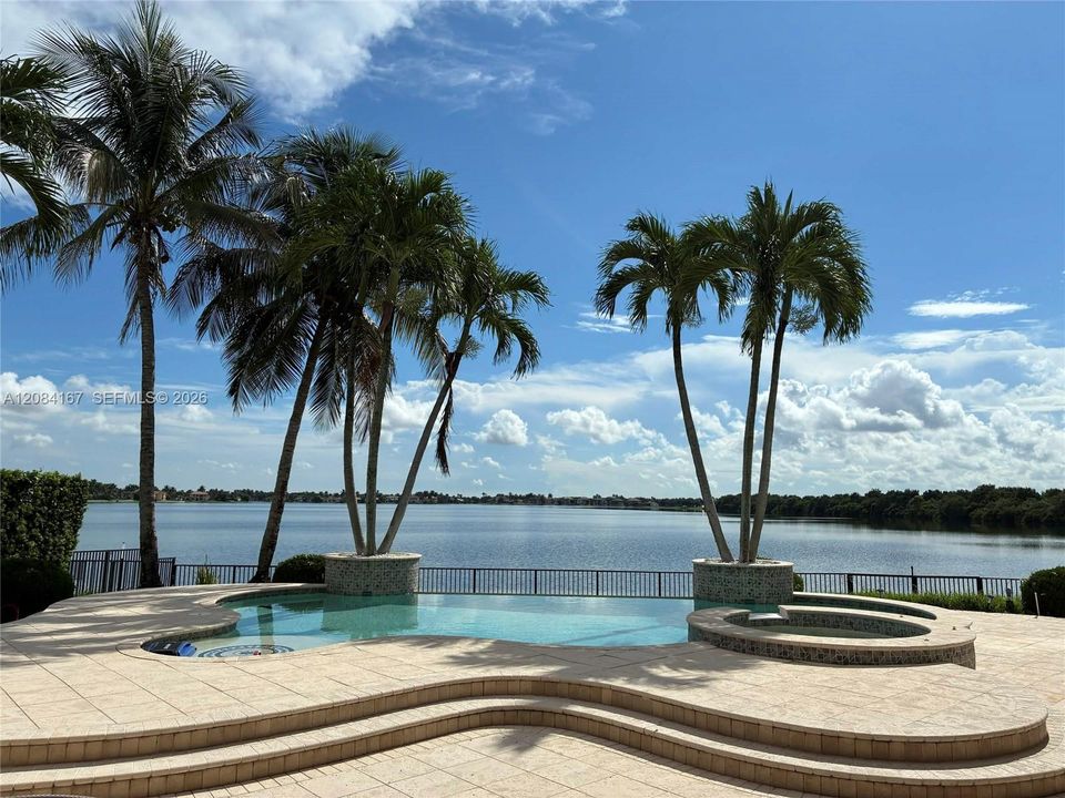 For Rent: $7,800 (5 beds, 4 baths, 4505 Square Feet)
