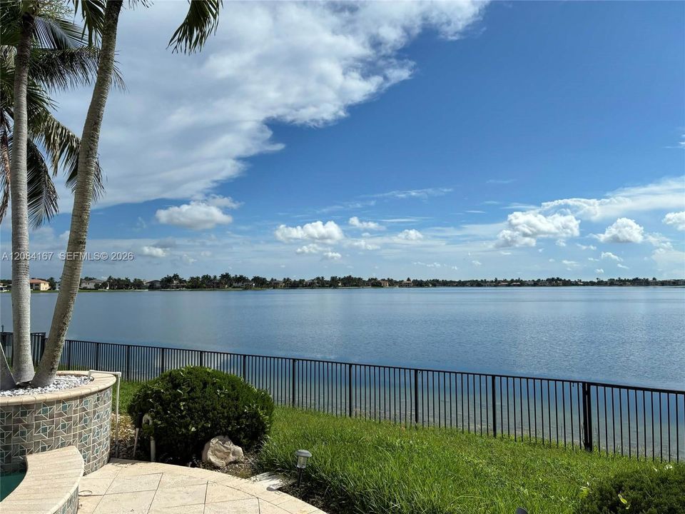 For Rent: $7,800 (5 beds, 4 baths, 4505 Square Feet)