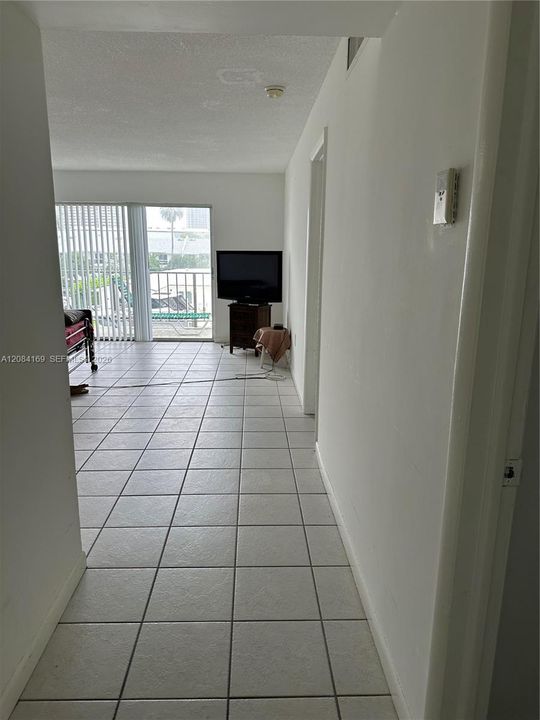 На продажу: $135,000 (1 спален, 1 ванн, 750 Квадратных фут)