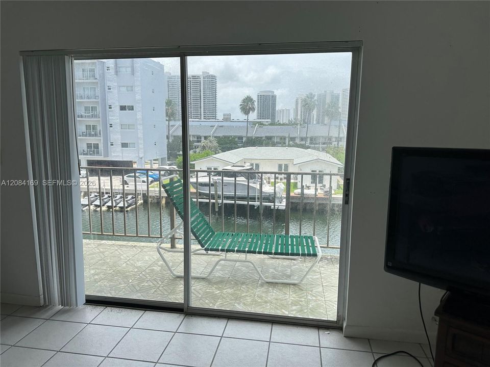 На продажу: $135,000 (1 спален, 1 ванн, 750 Квадратных фут)