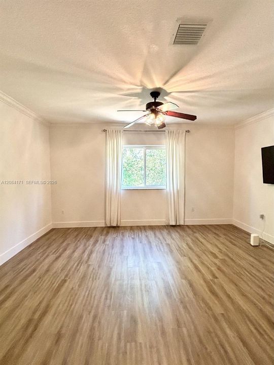En Renta: $2,950 (3 camas, 2 baños, 1504 Pies cuadrados)
