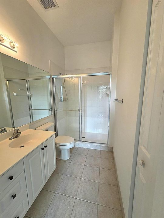 Main bathroom