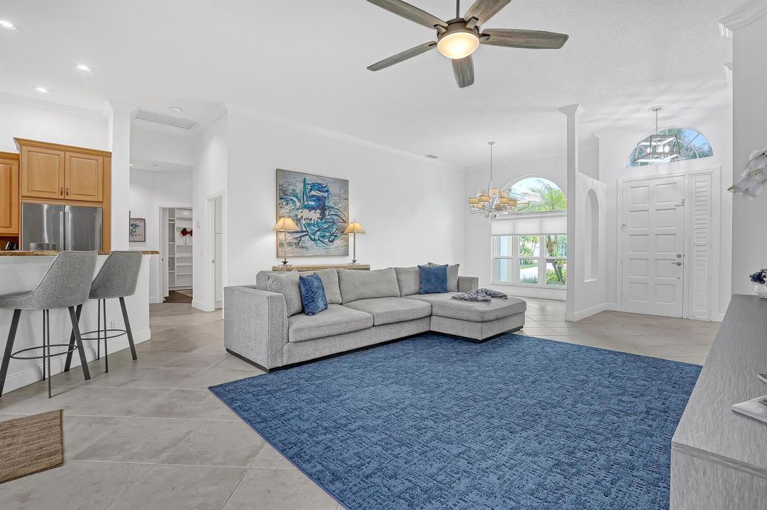 Living Rm, Dining Area, Kitchen Counter