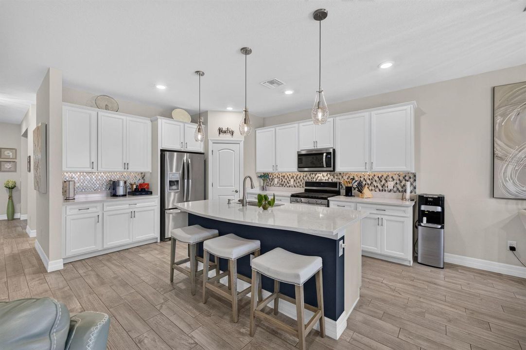 Quartz Kitchen Butlers Pantry Nearby