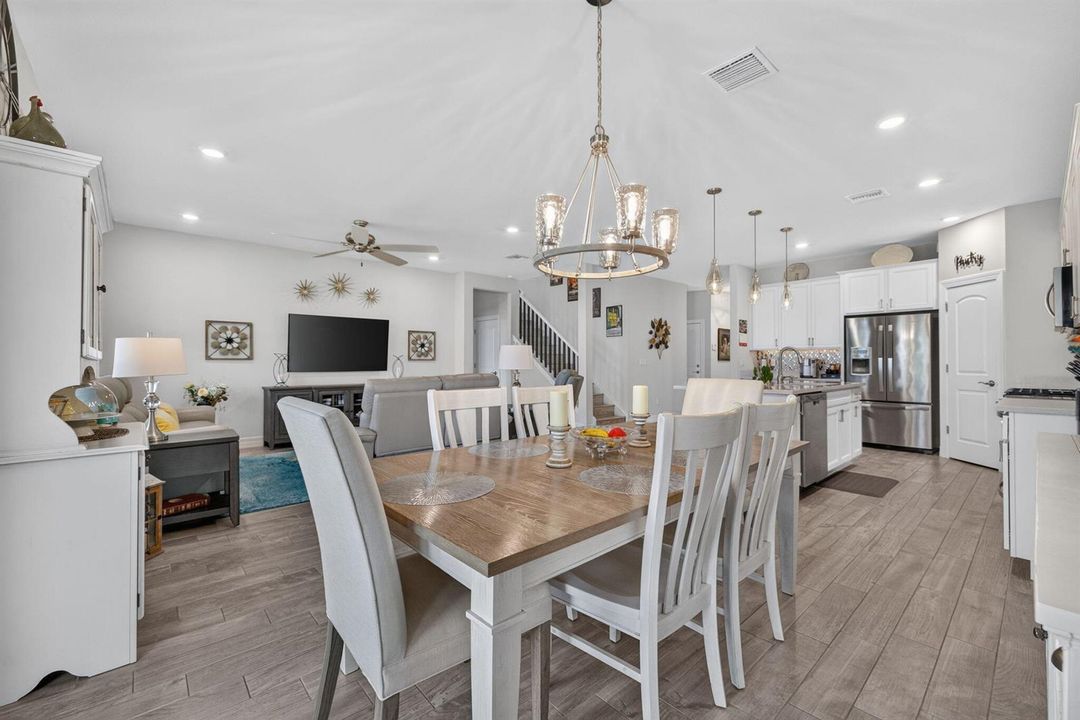 Dining Room Ready for Entertainment