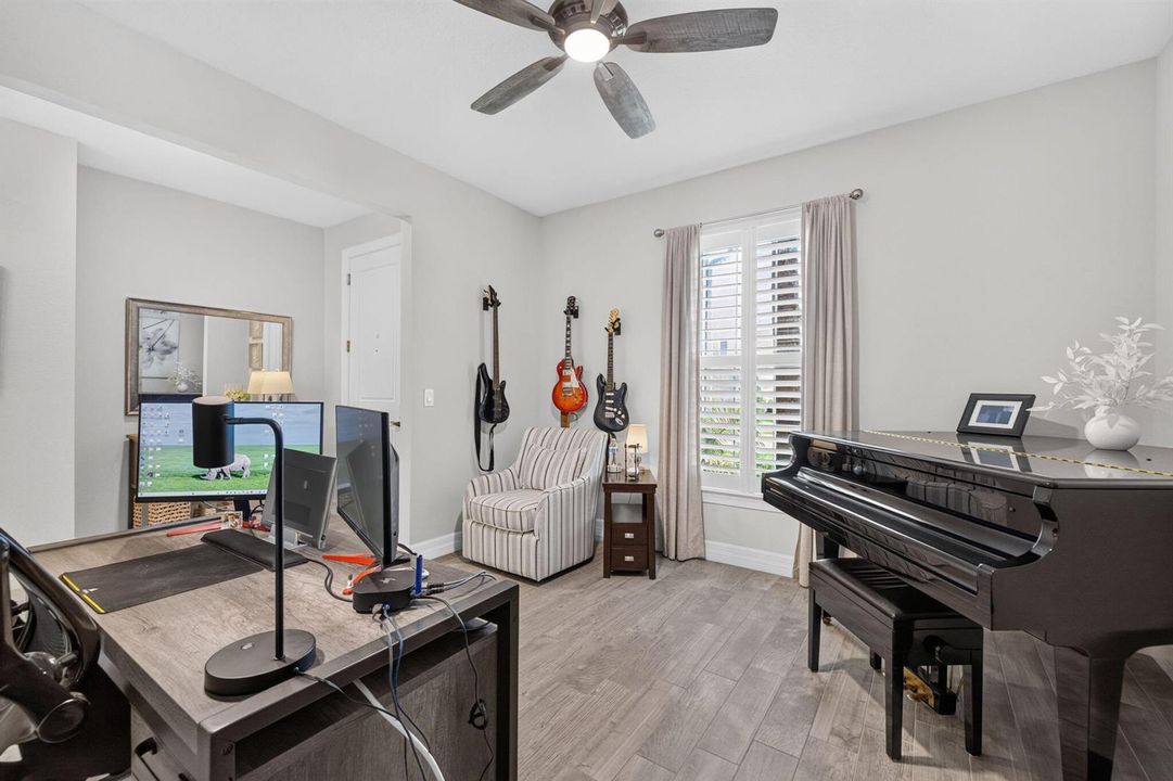 Flex Room for your Office/Play/ 5th Bd