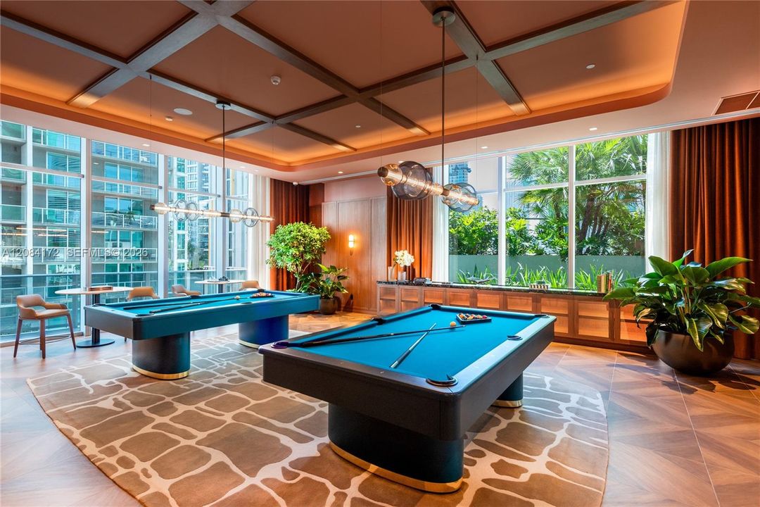 For Rent: $4,200 (1 beds, 1 baths, 833 Square Feet)