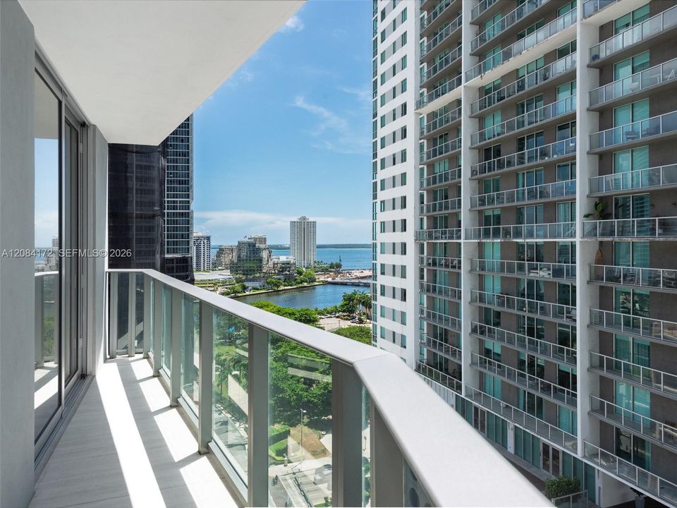 For Rent: $4,200 (1 beds, 1 baths, 833 Square Feet)