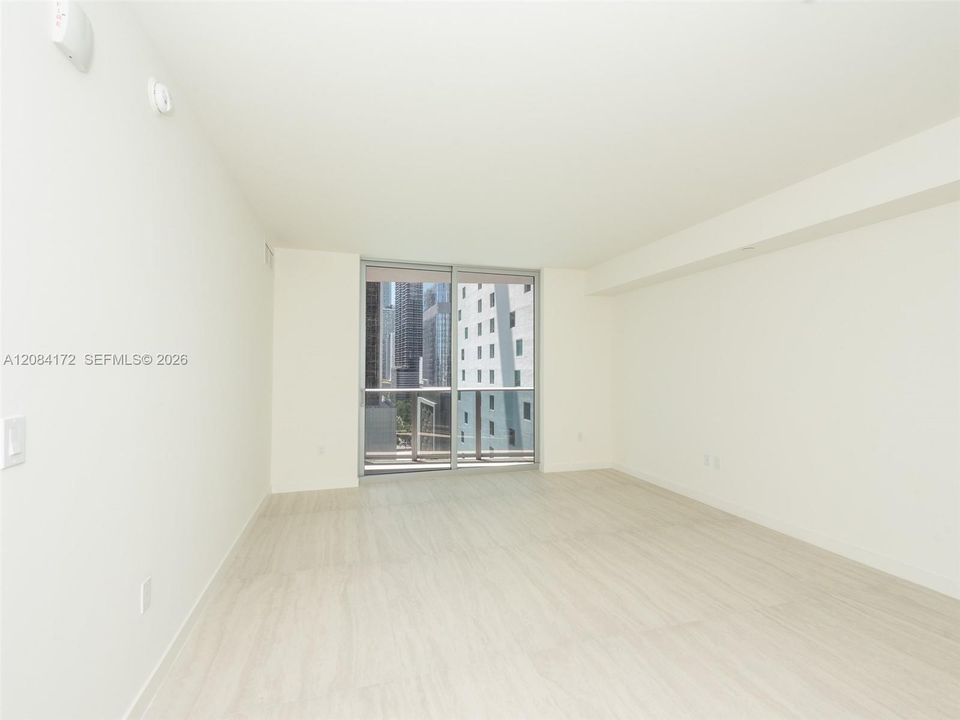 For Rent: $4,200 (1 beds, 1 baths, 833 Square Feet)