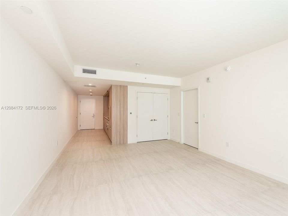 For Rent: $4,200 (1 beds, 1 baths, 833 Square Feet)