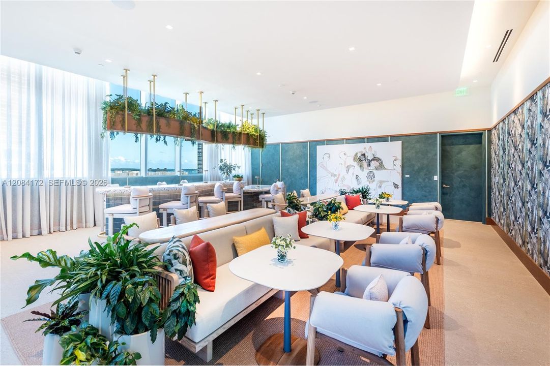 For Rent: $4,200 (1 beds, 1 baths, 833 Square Feet)