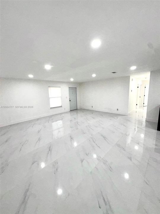 For Rent: $3,200 (3 beds, 2 baths, 1247 Square Feet)