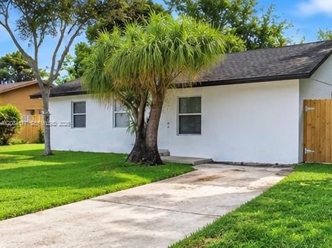 For Rent: $3,200 (3 beds, 2 baths, 1247 Square Feet)