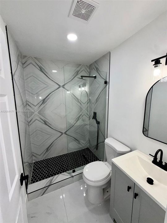 For Rent: $3,200 (3 beds, 2 baths, 1247 Square Feet)