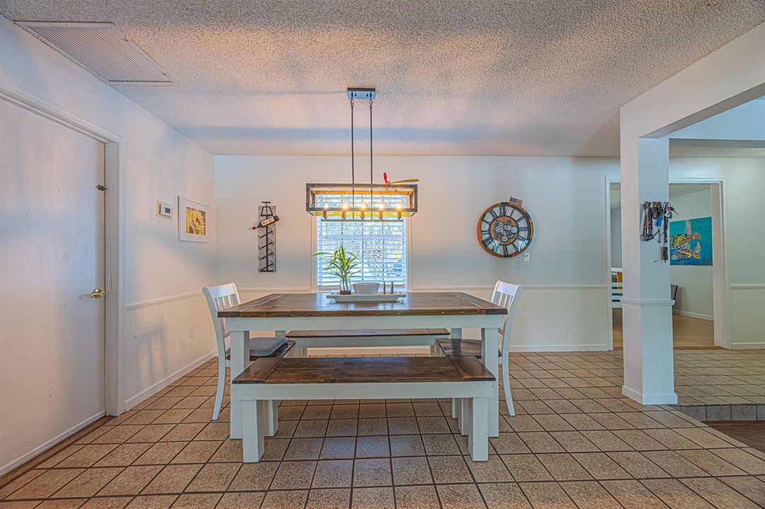 153A0100-HDR