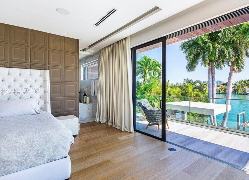 В аренду: $65,000 (4 спален, 4 ванн, 4138 Квадратных фут)