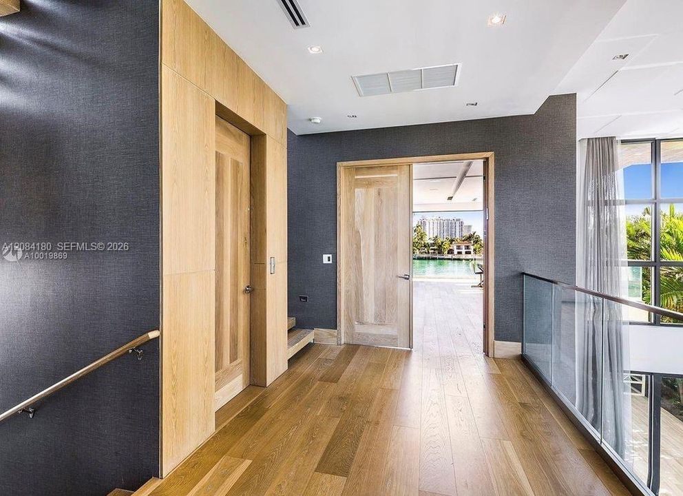 В аренду: $65,000 (4 спален, 4 ванн, 4138 Квадратных фут)