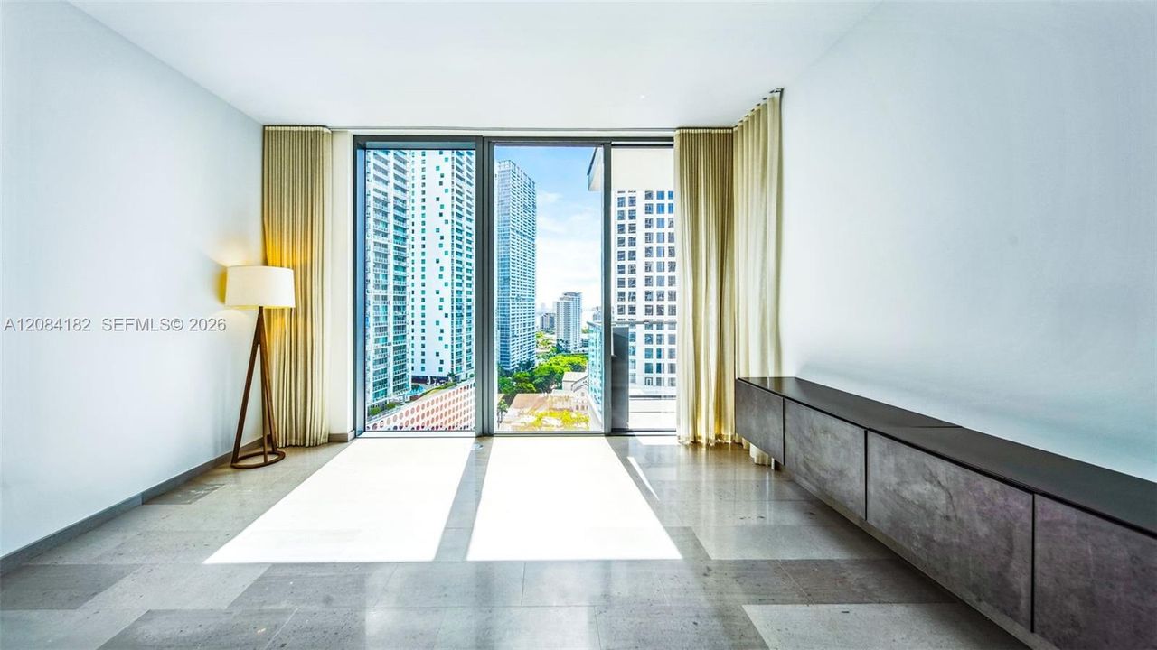 En Venta: $700,000 (1 camas, 1 baños, 879 Pies cuadrados)