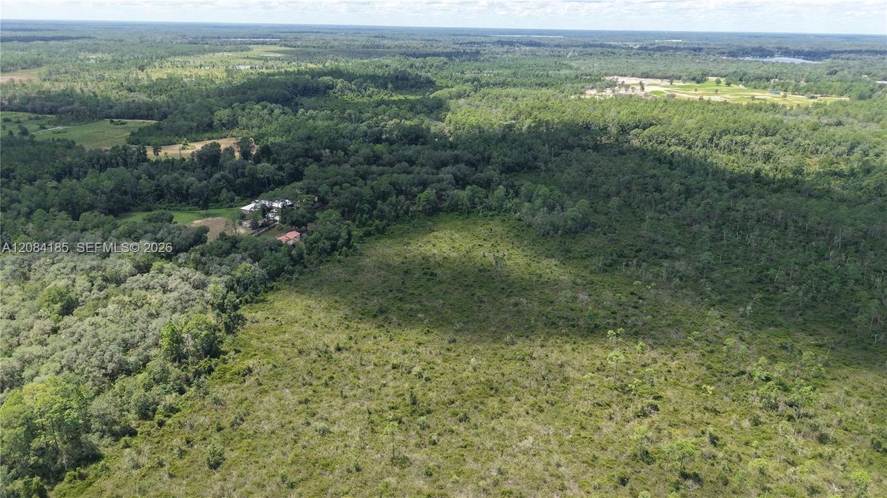 En Venta: $10,000 (0.52 acres)