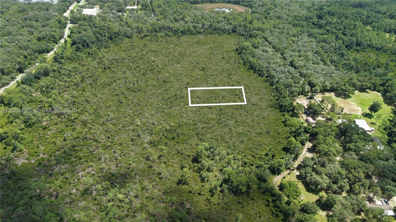 En Venta: $10,000 (0.52 acres)