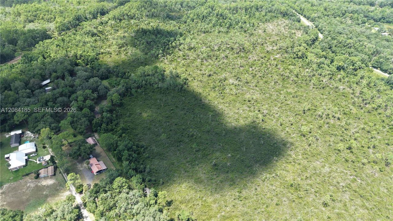 En Venta: $10,000 (0.52 acres)