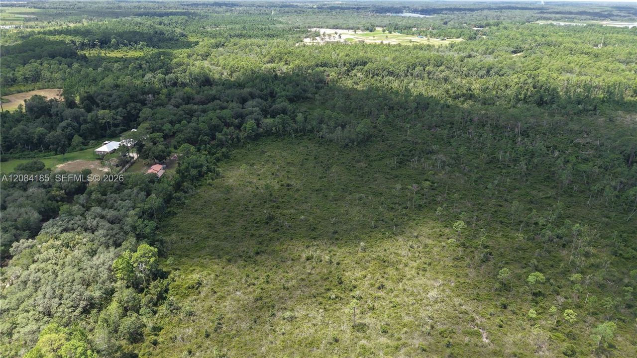 En Venta: $10,000 (0.52 acres)