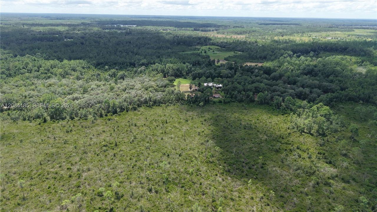 En Venta: $10,000 (0.52 acres)