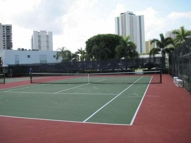 TENNIS