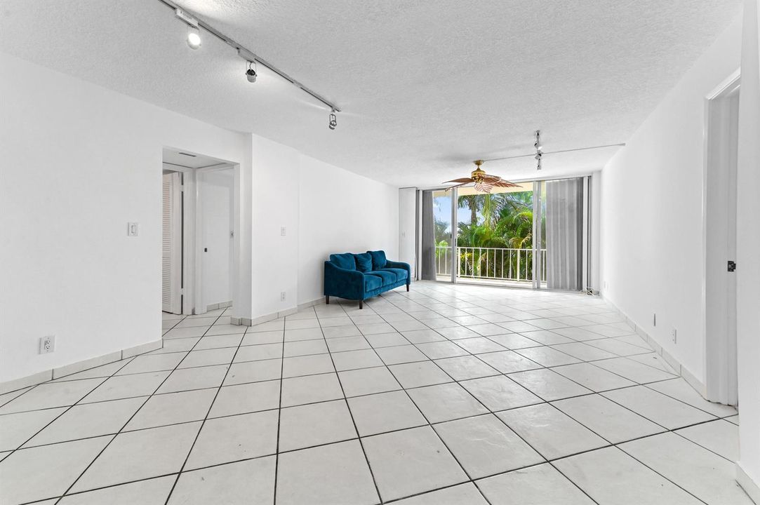07 Livingroom 01