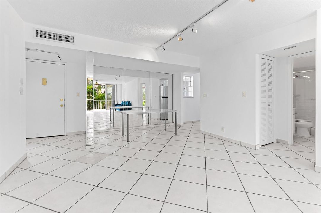 10 Diningroom 01
