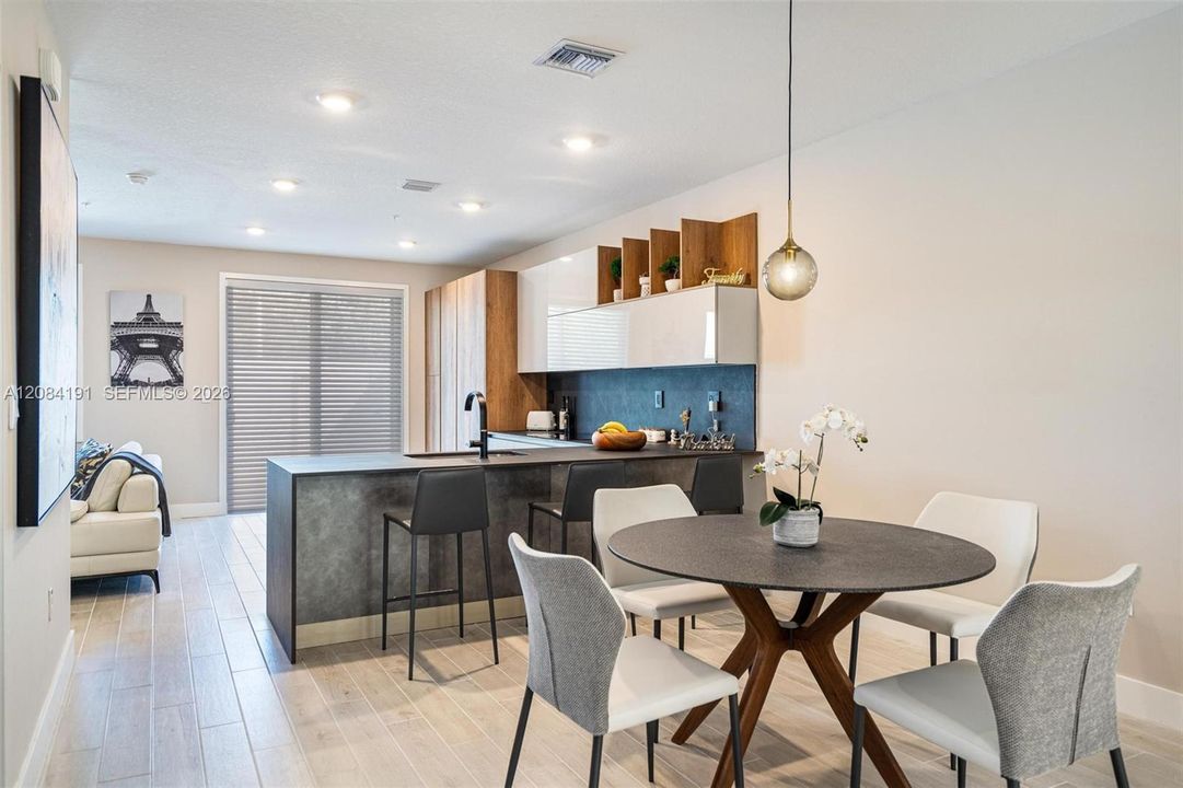 For Sale: $699,888 (4 beds, 3 baths, 1938 Square Feet)