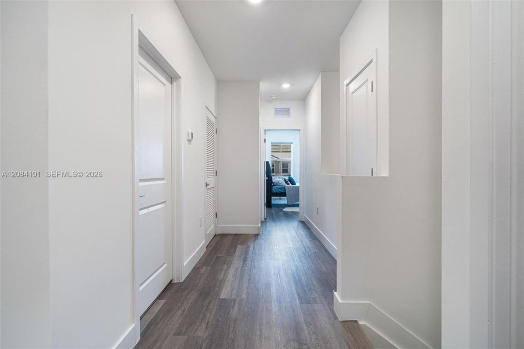 For Sale: $699,888 (4 beds, 3 baths, 1938 Square Feet)