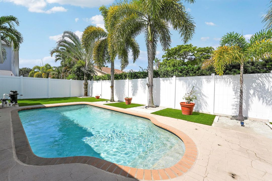 Pool (1)