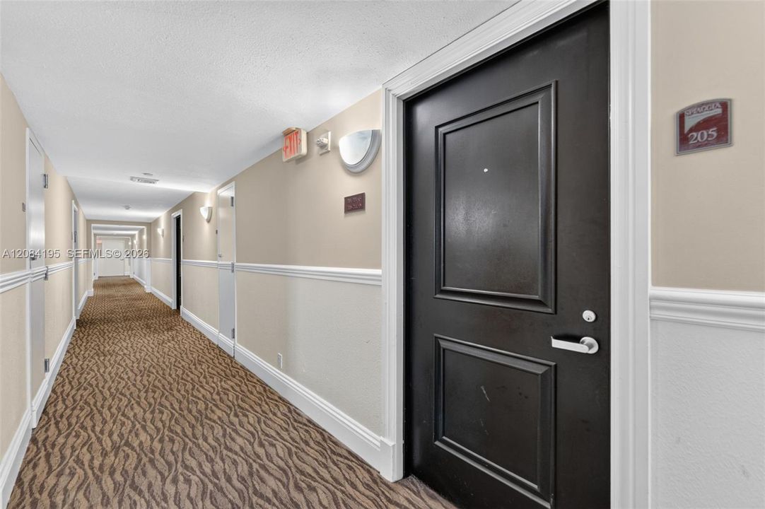 For Rent: $2,390 (0 beds, 1 baths, 601 Square Feet)