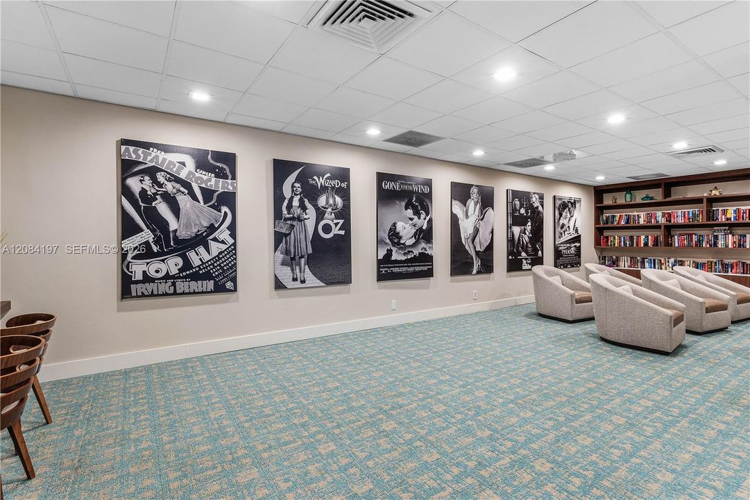 Move Room/Library